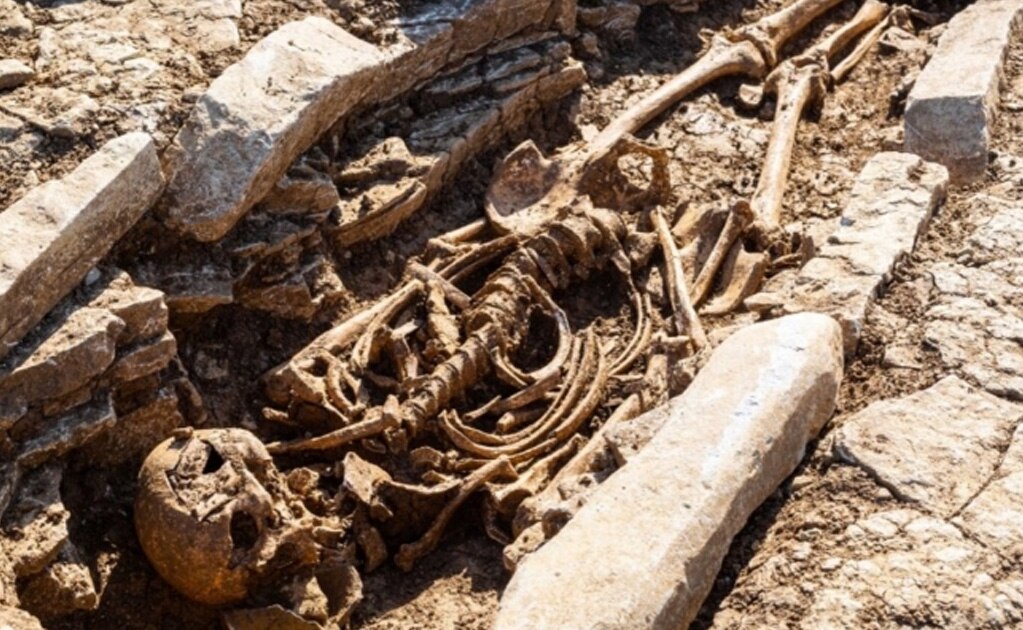 Descubren antiguo cementerio bajo futura escuela en Inglaterra