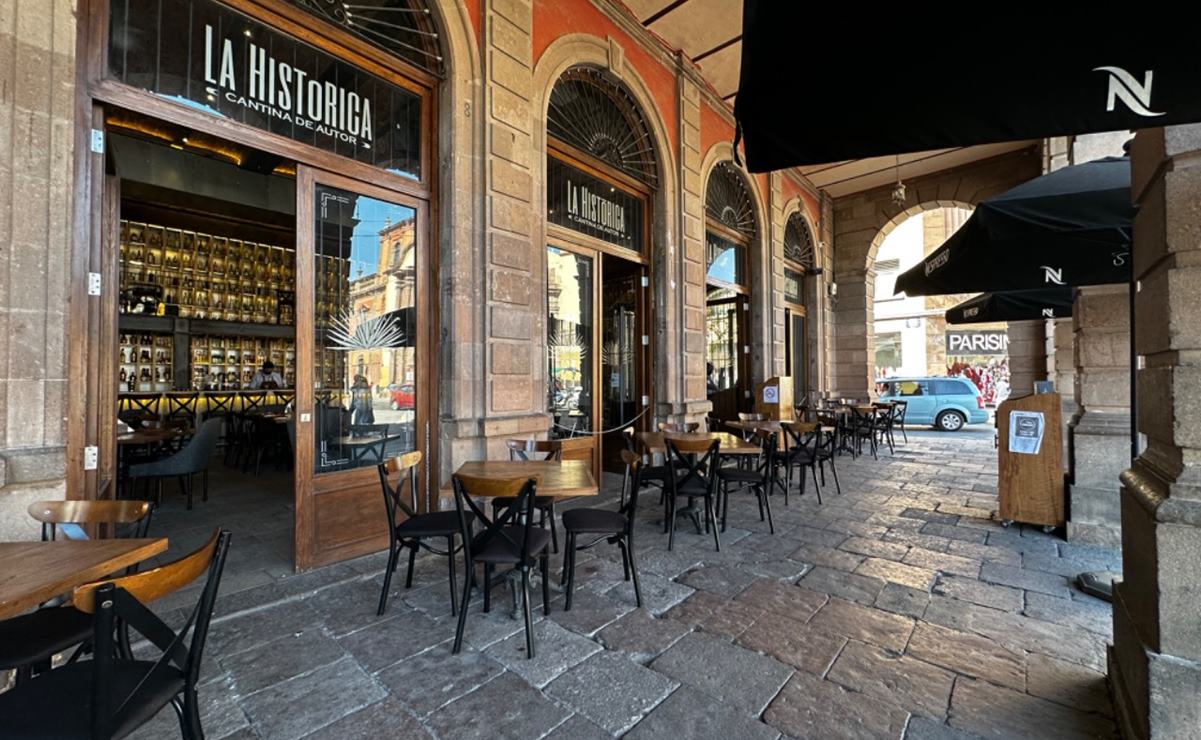 Vigilan restauranteros aumento de casos de Covid-19 en SLP; continúan medidas preventivas. Foto: Cecilia Lara