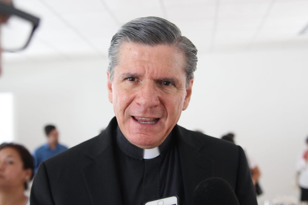 Señala arzobispo de Texas que existe escenario de sufrimiento de migrantes en EU