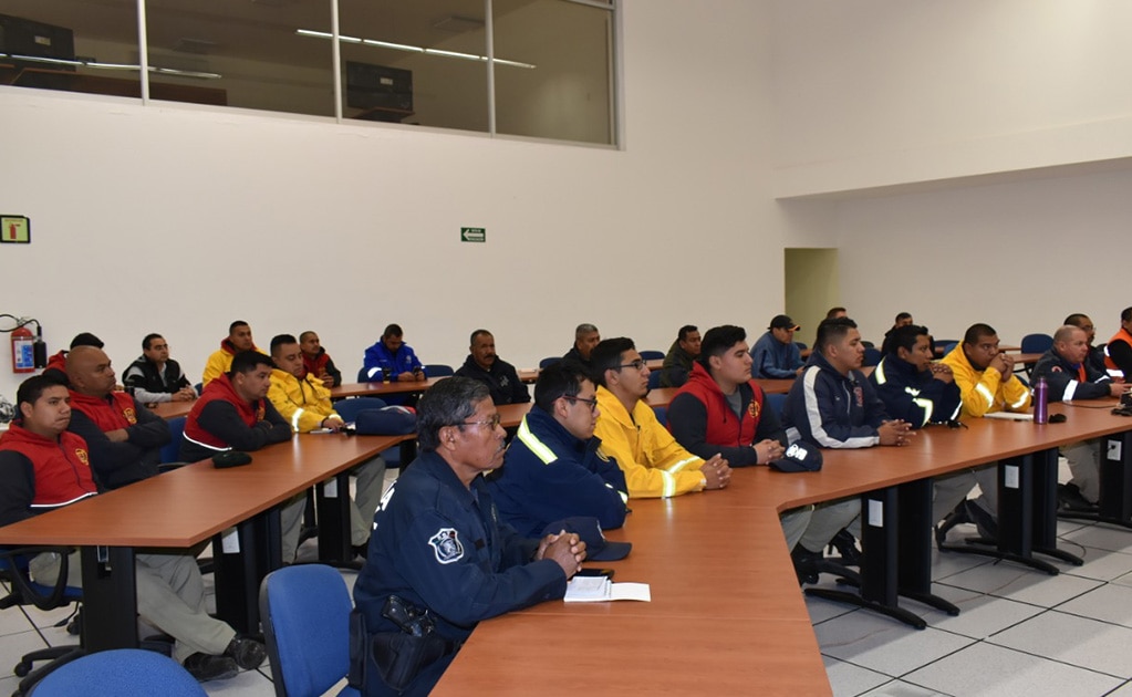 Capacitan a brigadistas de incendios forestales