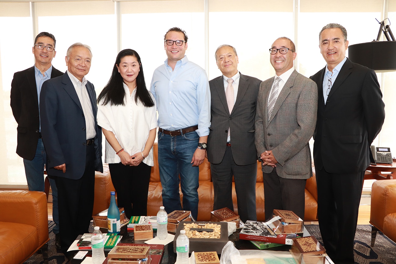 Comunidad japonesa se reúne con ayuntamiento capitalino