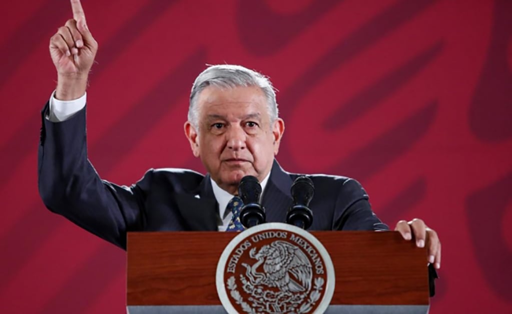 AMLO coincide con padres de los 43 normalistas; falta acelerar investigaciones, dice