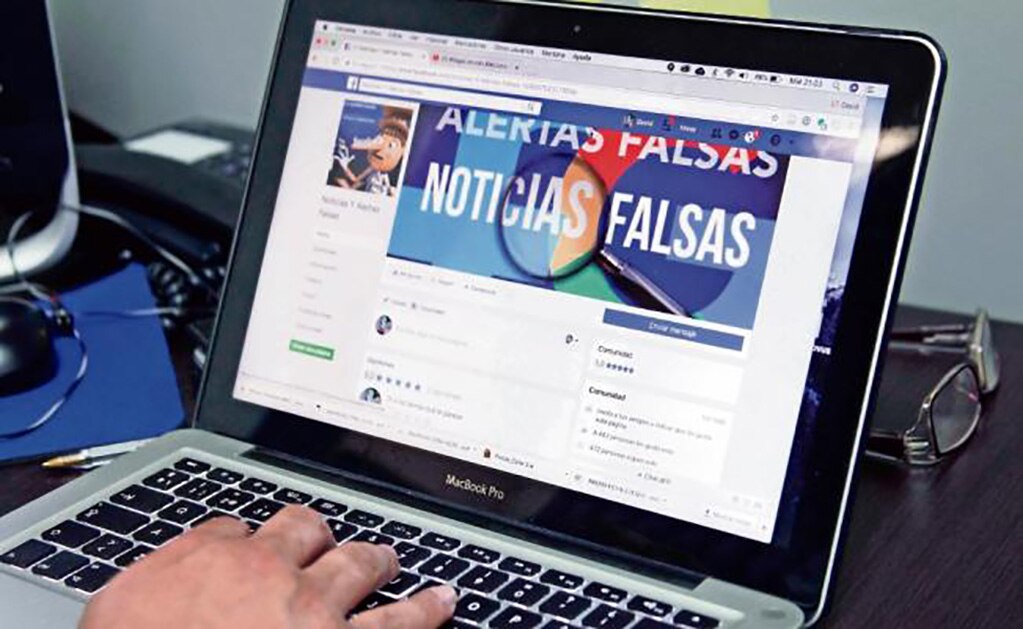 Especialistas afirman que desde internet también se invierte en portales que difunden fake news en contra o a favor de un candidato. (ARCHIVO EL UNIVERSAL)