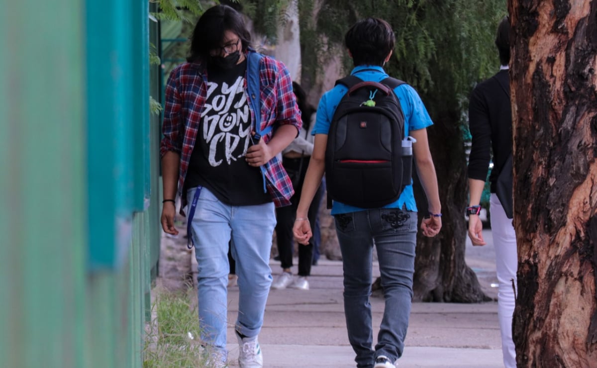 Apoyo al transporte público de estudiantes, beneficiará la economía de las familias potosinas