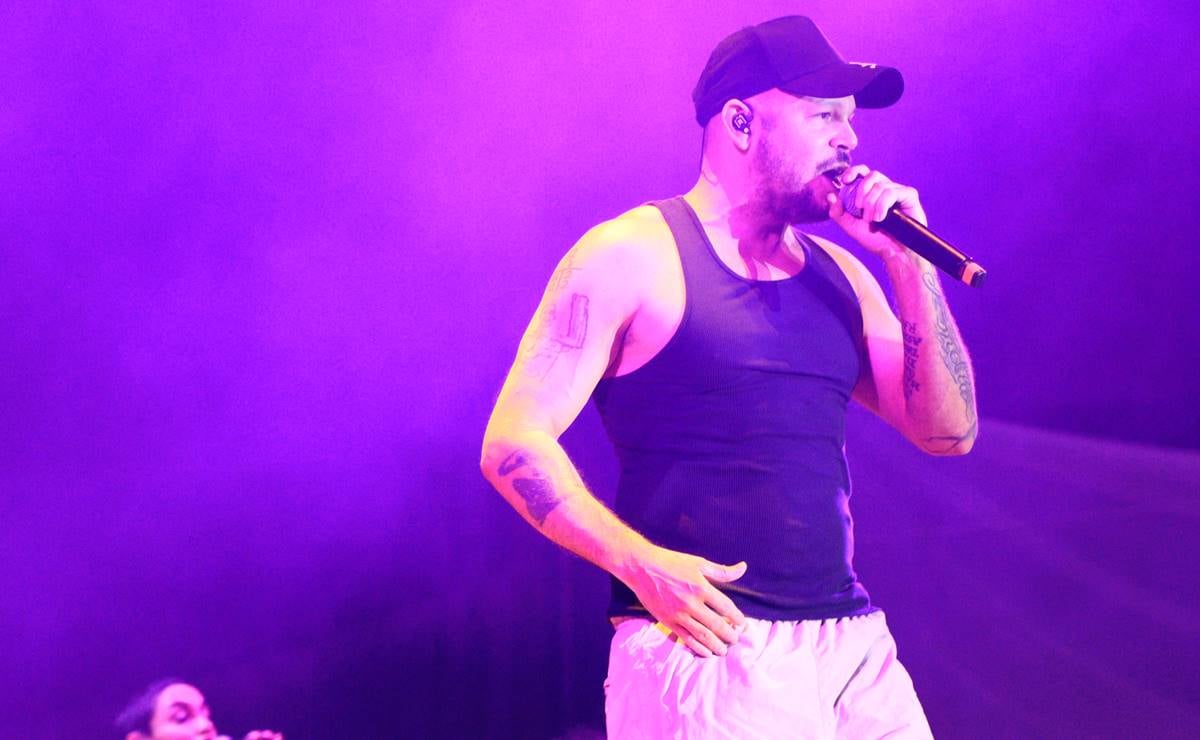Residente dedica desde SLP su último concierto de 2022 a migrantes y ... a J Balvin