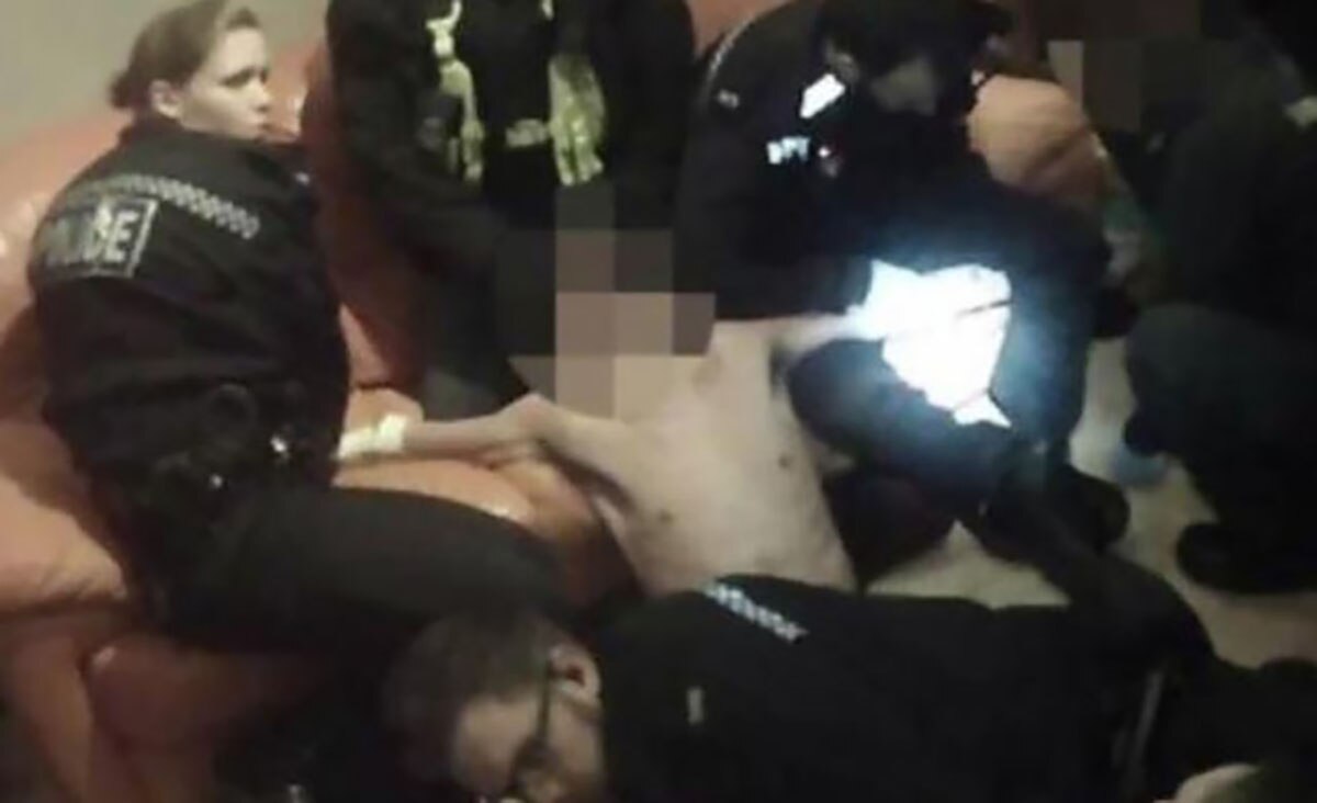 "Polvo de mono", la barata y potente droga que impulsa a la gente a saltar de edificios y lanzarse al tráfico