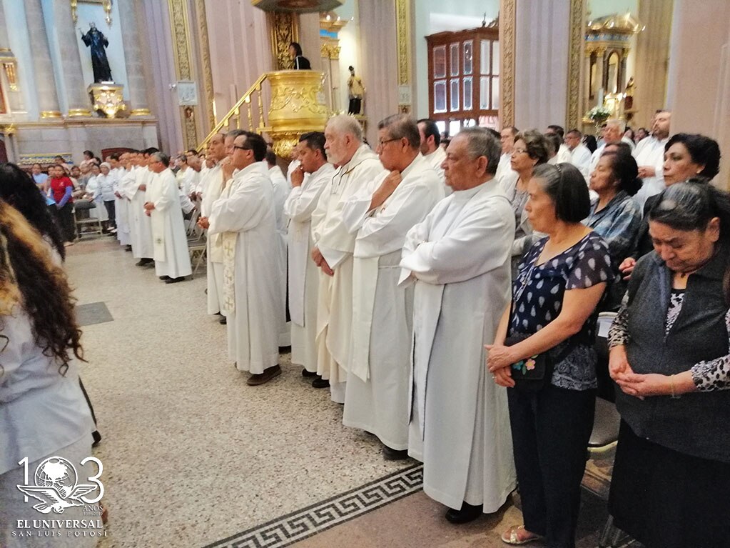 Arzobispo realiza bendición del Santo Crisma y los óleos en Catedral 