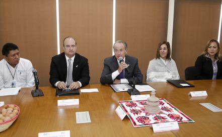 Pequeños agricultores abastecen 149 espacios alimentarios 