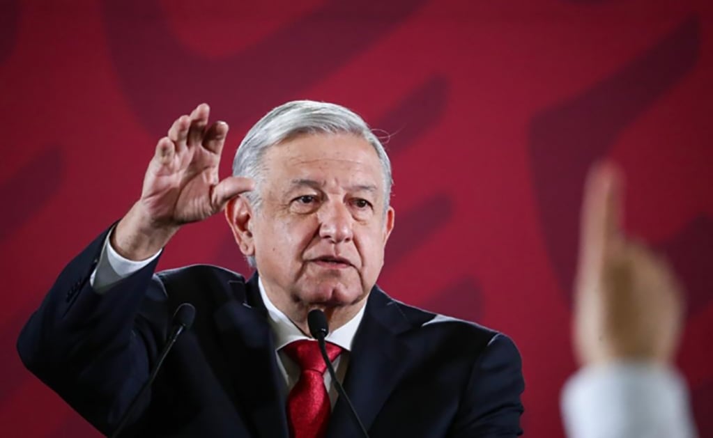 En marcha de mujeres se infiltraron provocadores: AMLO