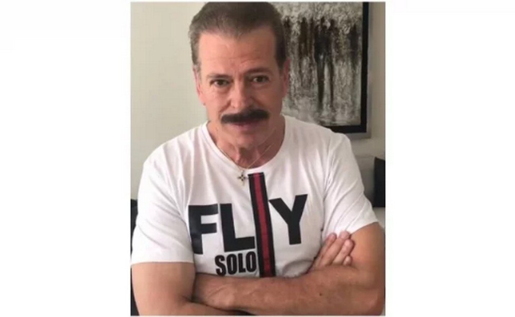 Sergio Goyri agradeció los comentarios del público. Foto: Captura de pantalla