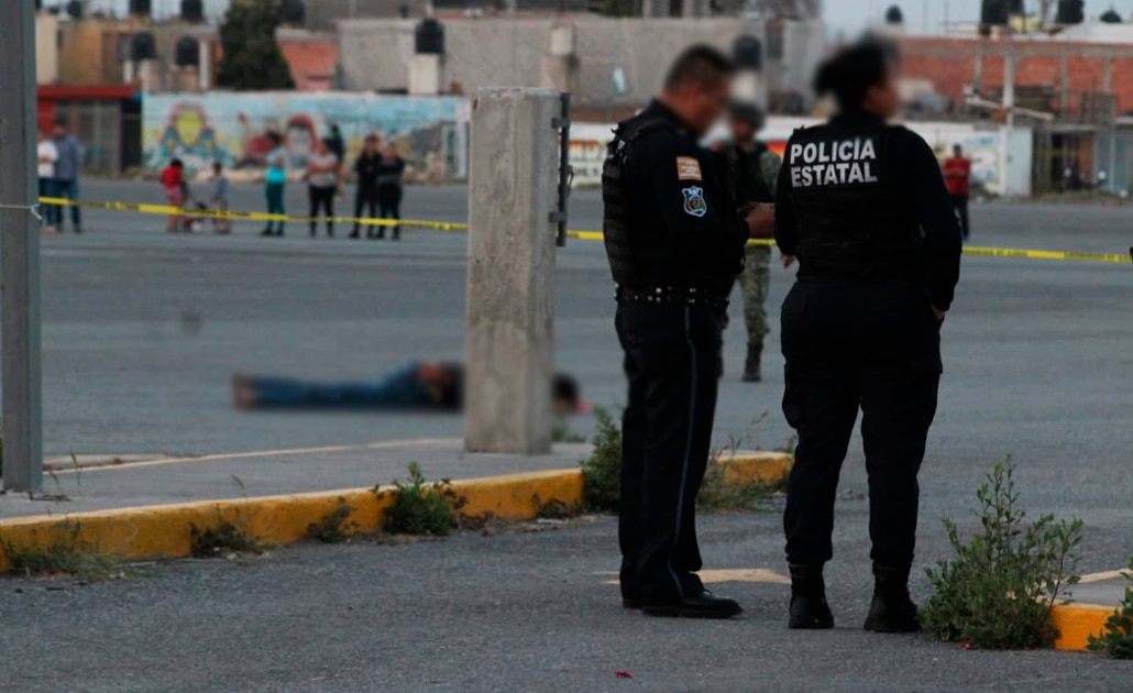 Atentado en estacionamiento de la FENAPO derivaría de un conflicto vial: FGE