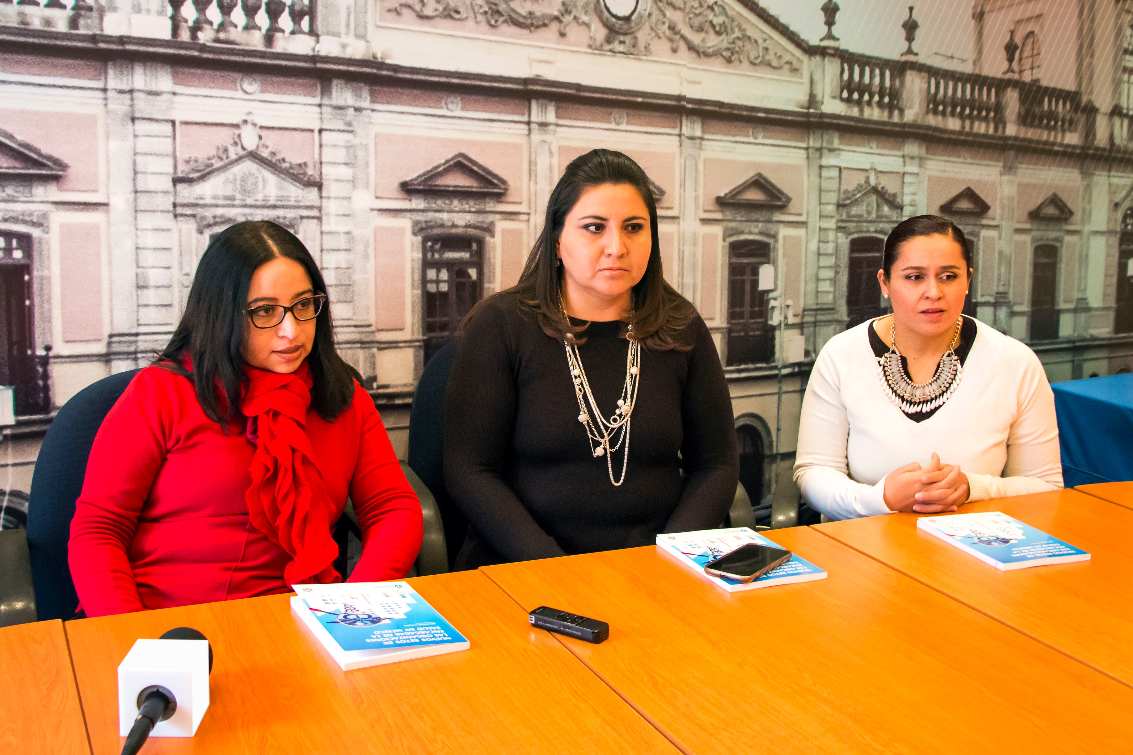 Docentes colaboran con la Universidad de Quebec 