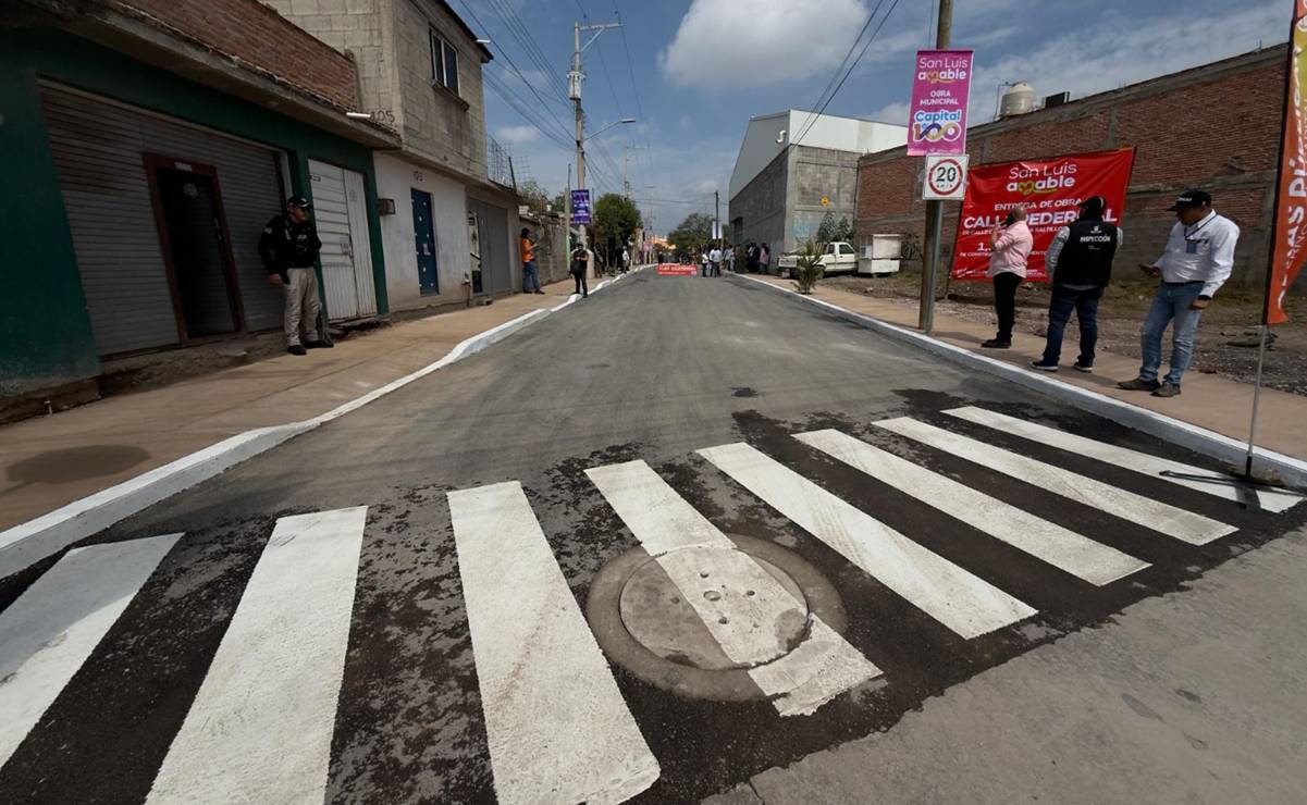 Tras 30 años sin pavimento ni servicios, transforman calle Pedernal en la capital de SLP