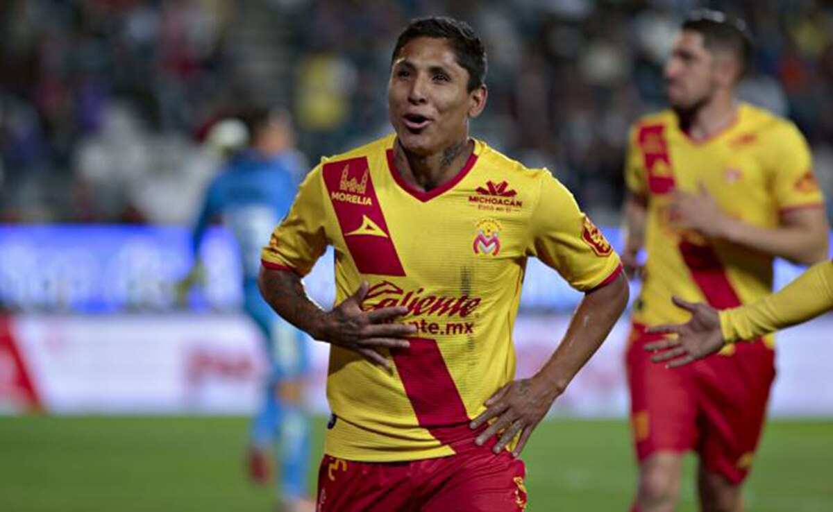 Raúl Ruidíaz le da el triunfo a Monarcas