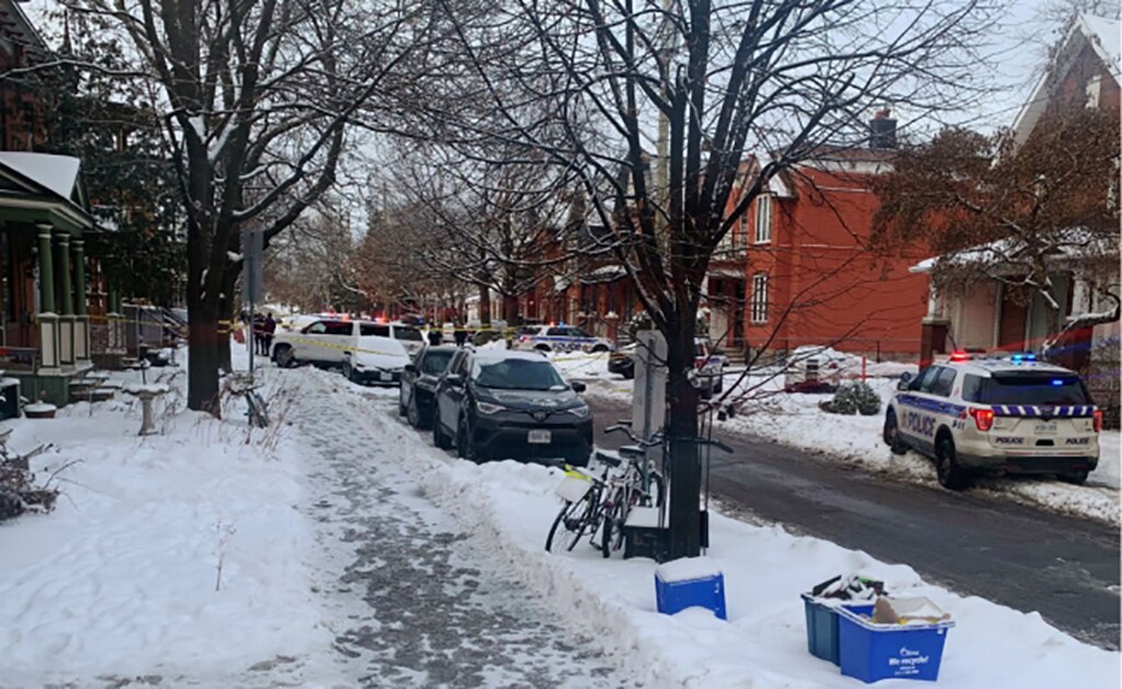 Un muerto y tres heridos de gravedad deja tiroteo en centro de Ottawa