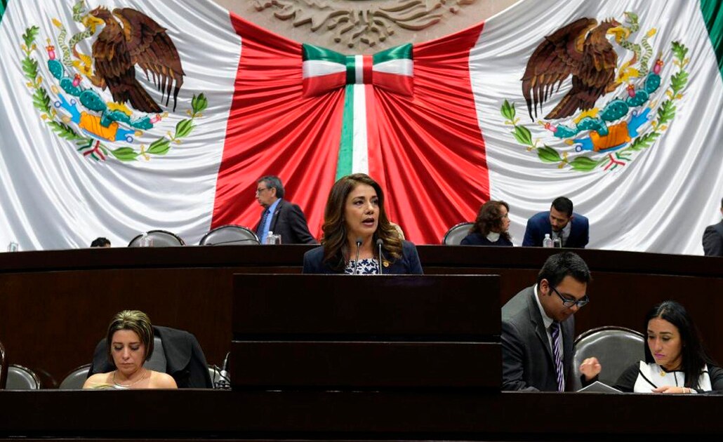 Josefina Salazar presenta iniciativas para fortalecer Alerta de Género