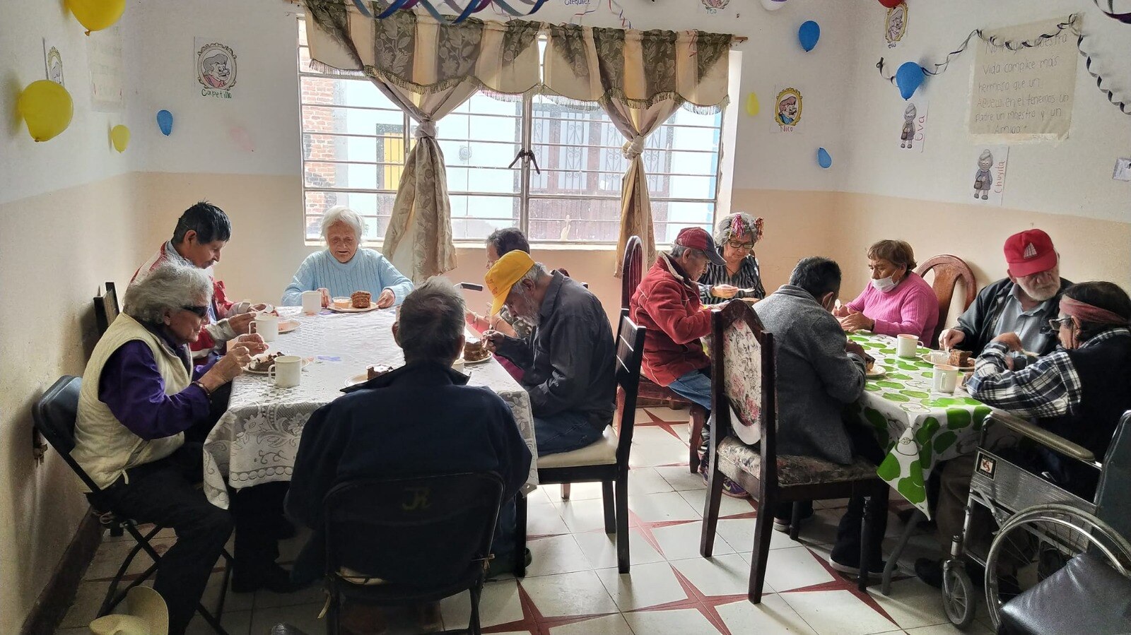 ¡Regala una feliz Navidad! Asilo Macondo invita a donar para los abuelitos de SLP. Foto: Especial