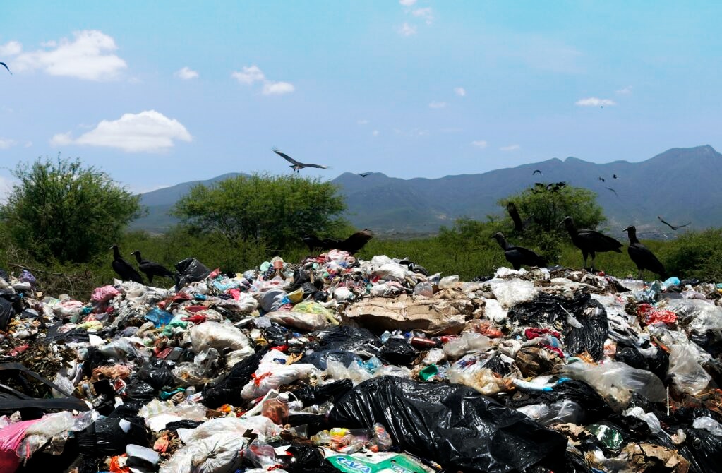 Preparan denuncia contra responsables por desechos de Draexlmaier