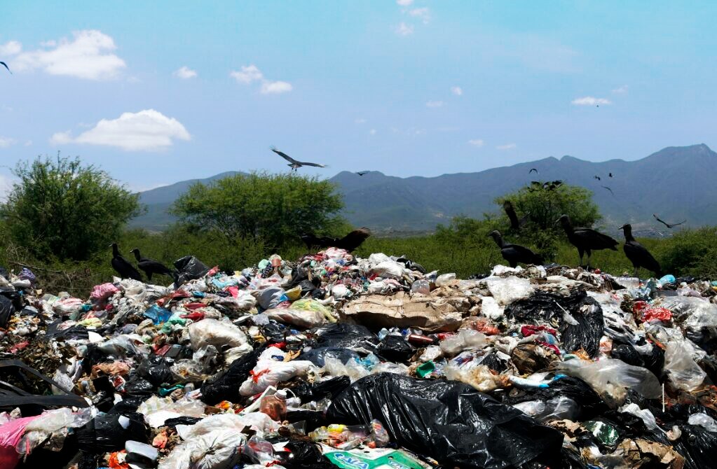 Preparan denuncia contra responsables por desechos de Draexlmaier