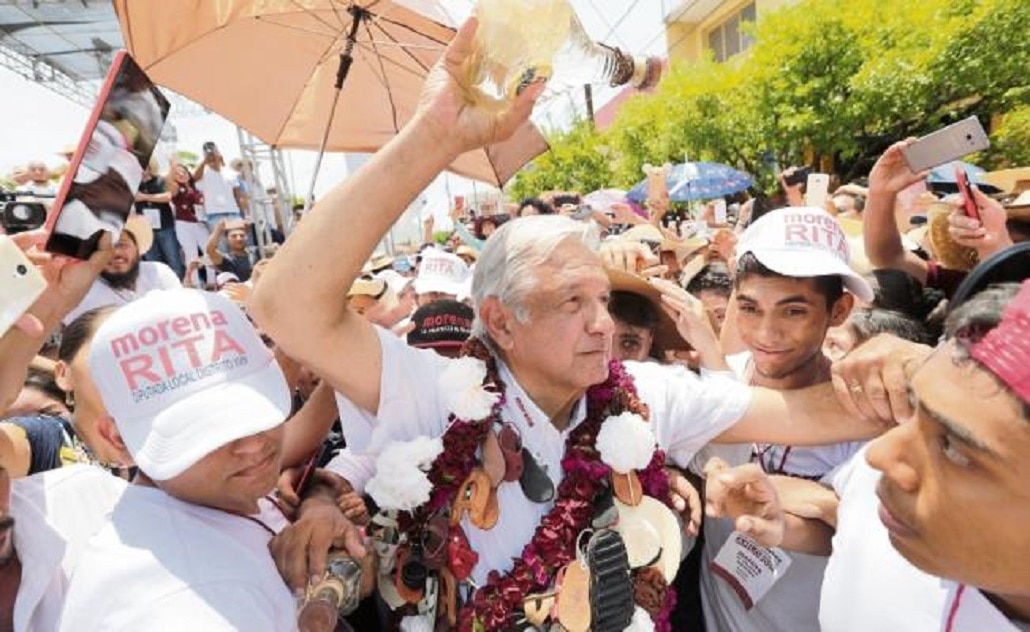 AMLO pide a Peña defender el TLCAN