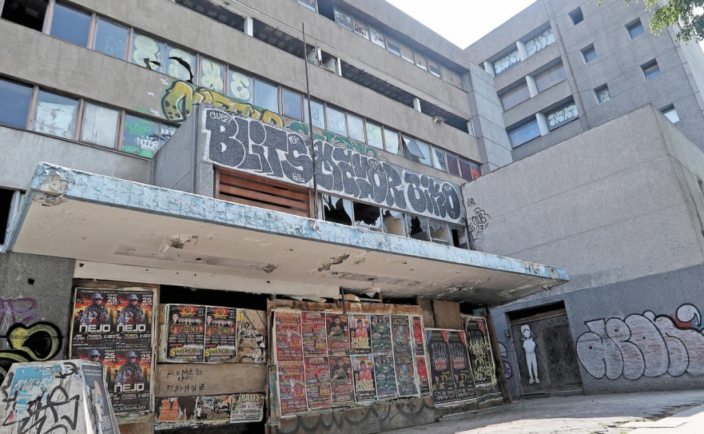 Desahuciados, 50% de hospitales de Peña Nieto