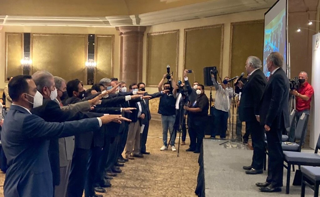 Sector turístico logrará ligera recuperación en 2021 tras un año de pandemia, coinciden