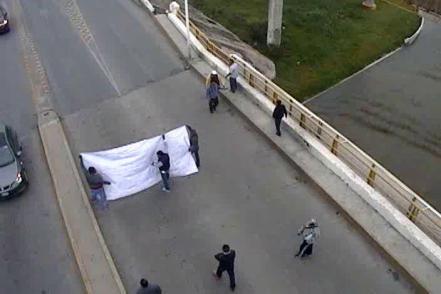 Taxistas se manifiestan en avenida Muñoz