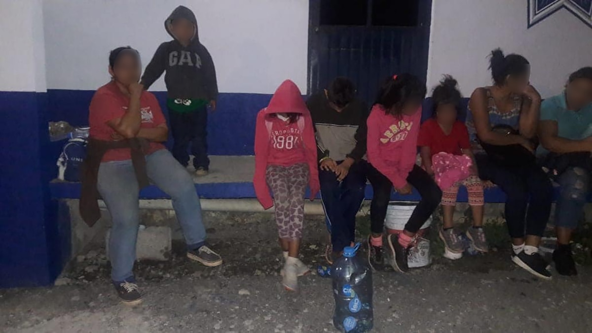 Rescatan a 26 indocumentados en Tanquián de Escobedo 