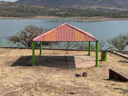 Conoce la presa La Muñeca y sus ruinas sepultadas bajo el agua