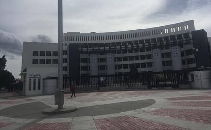 Personal del Poder Judicial se manifiesta por falta de pagos en SLP