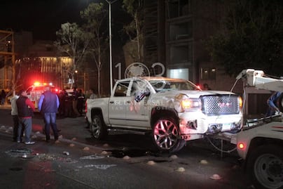 Persecución entre civiles termina en aparatoso accidente