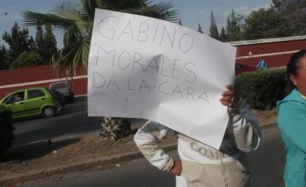 Inconformes se manifiestan por falta de recursos de programas federales