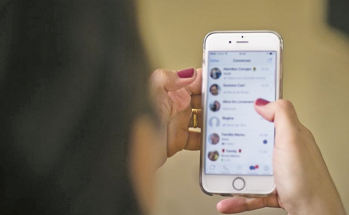 ¿Cómo activar el modo oscuro de WhatsApp?