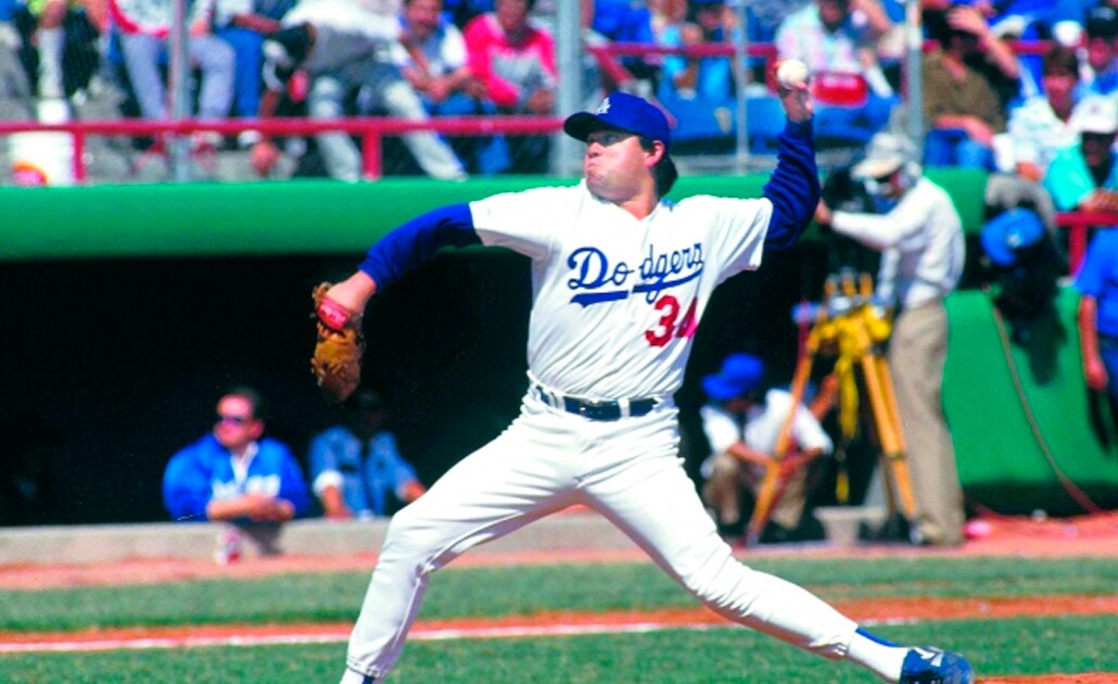 Retiran número del 'Toro' Valenzuela