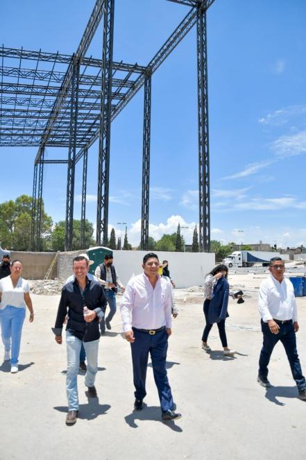 Gallardo supervisa remodelación de la Fenapo; "estará lista y será un gran fiesta para los potosinos", afirma