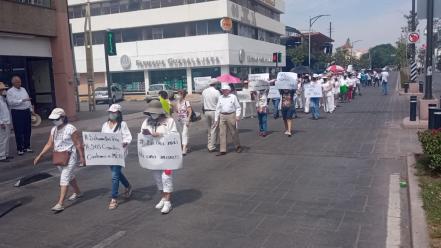 Se movilizan potosinos en contra de la violencia y en defensa de las instituciones