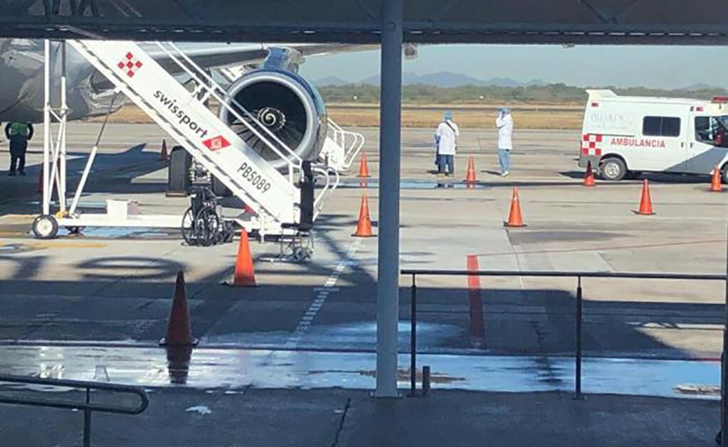 Fallece pasajera en pleno vuelo. Foto: Twitter @mikeleyva75