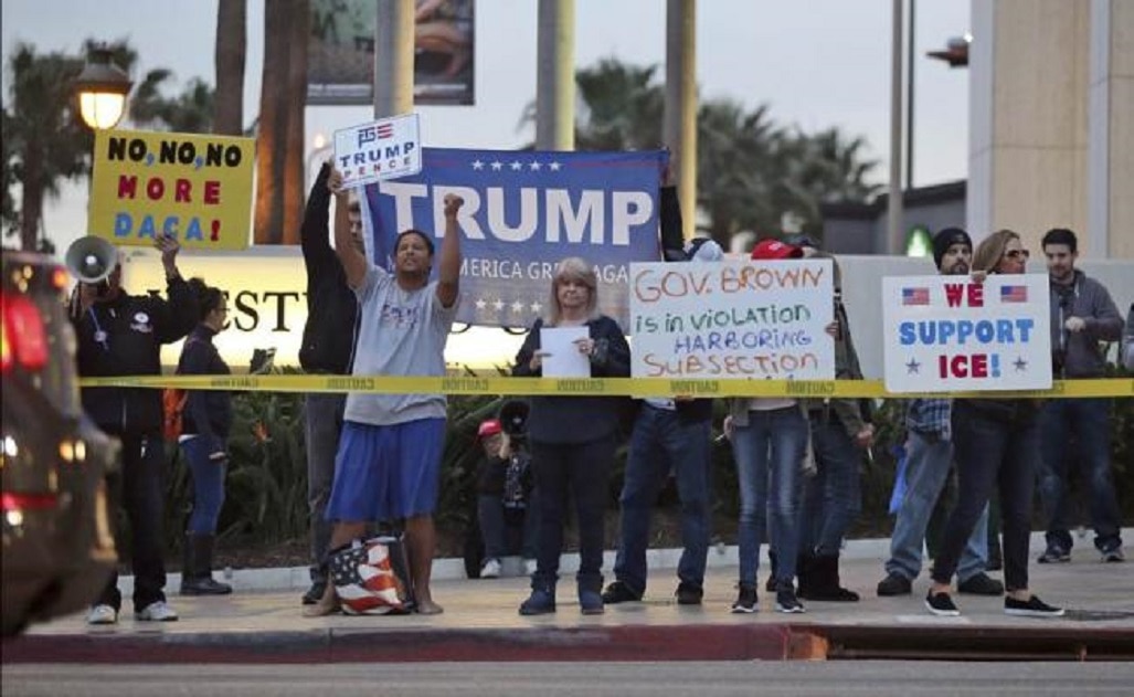 La Casa Blanca considera "indignante" orden judicial para revivir DACA