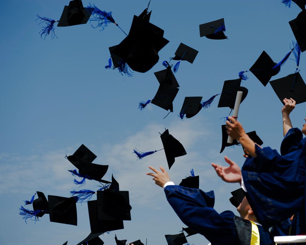 Vigilará SEER que escuelas no generan gastos adicionales por graduación de alumnos