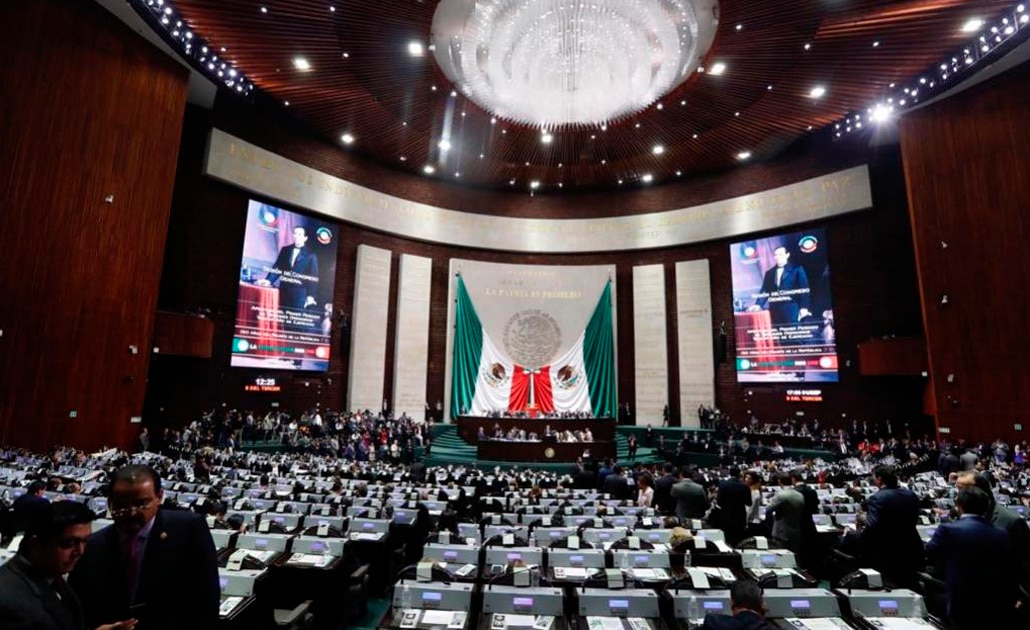 Avanza en comisiones eliminación de fuero a funcionarios, incluido el Presidente