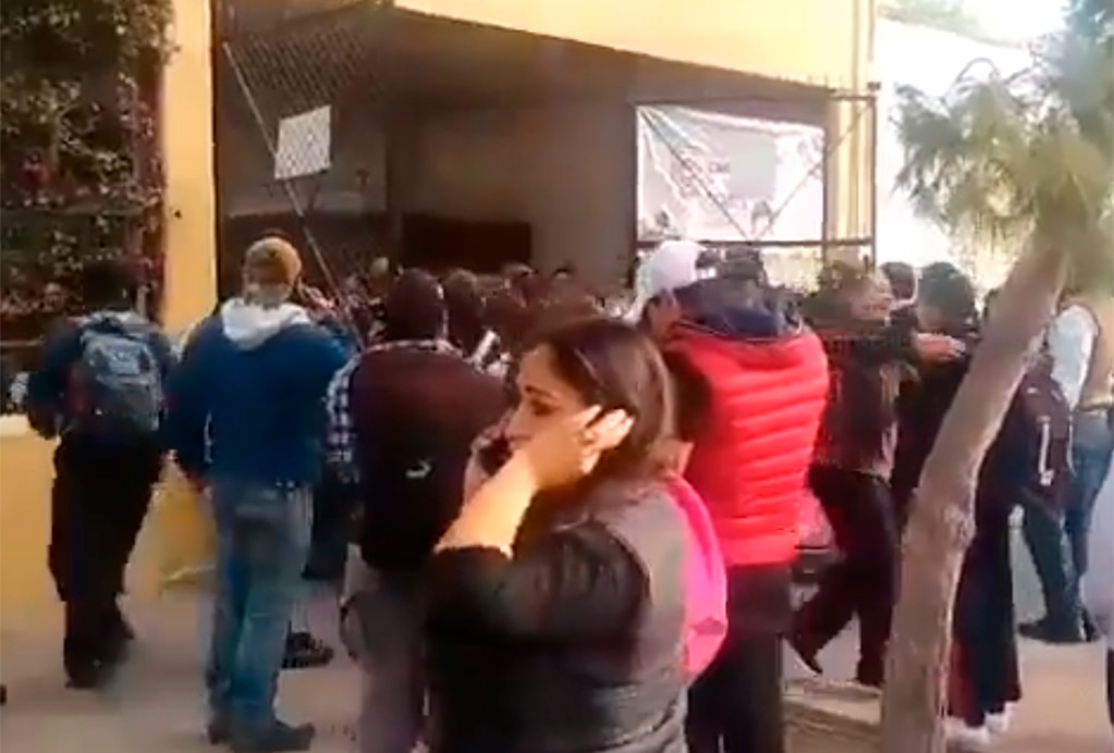 Reportan tiroteo en escuela de Torreón, Coahuila; al menos dos muertos