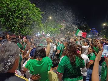 Alcalde de San Luis pide que festejos por partidos de México permanezcan en Plaza del Carmen