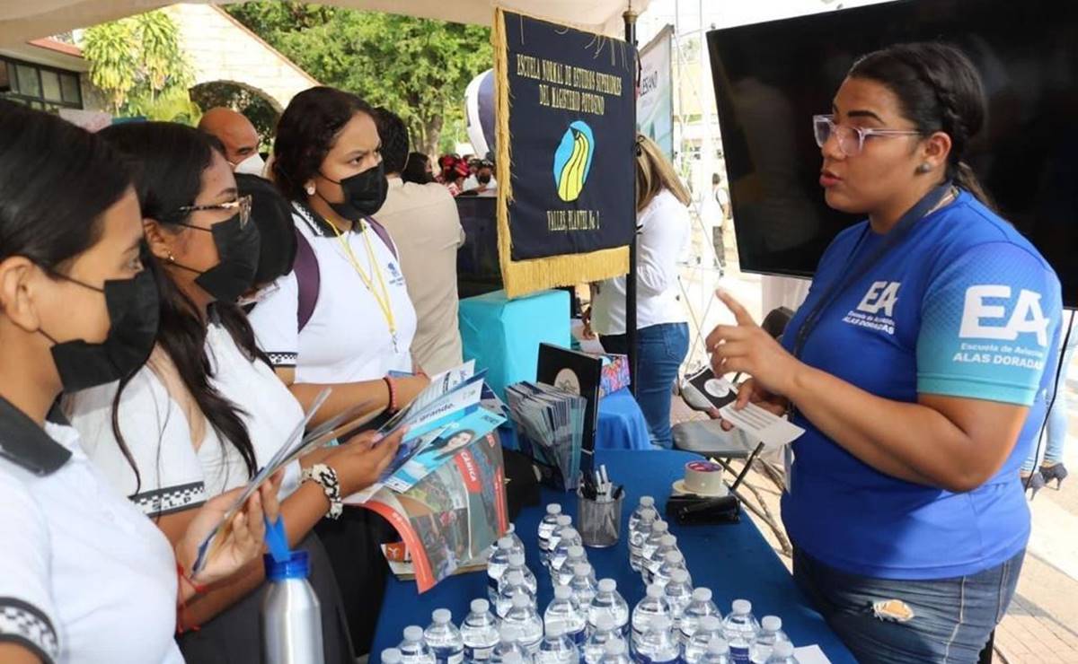 Con “Expo FUNI”, llevan oferta académica universitaria al altiplano, zona media y huasteca de SLP