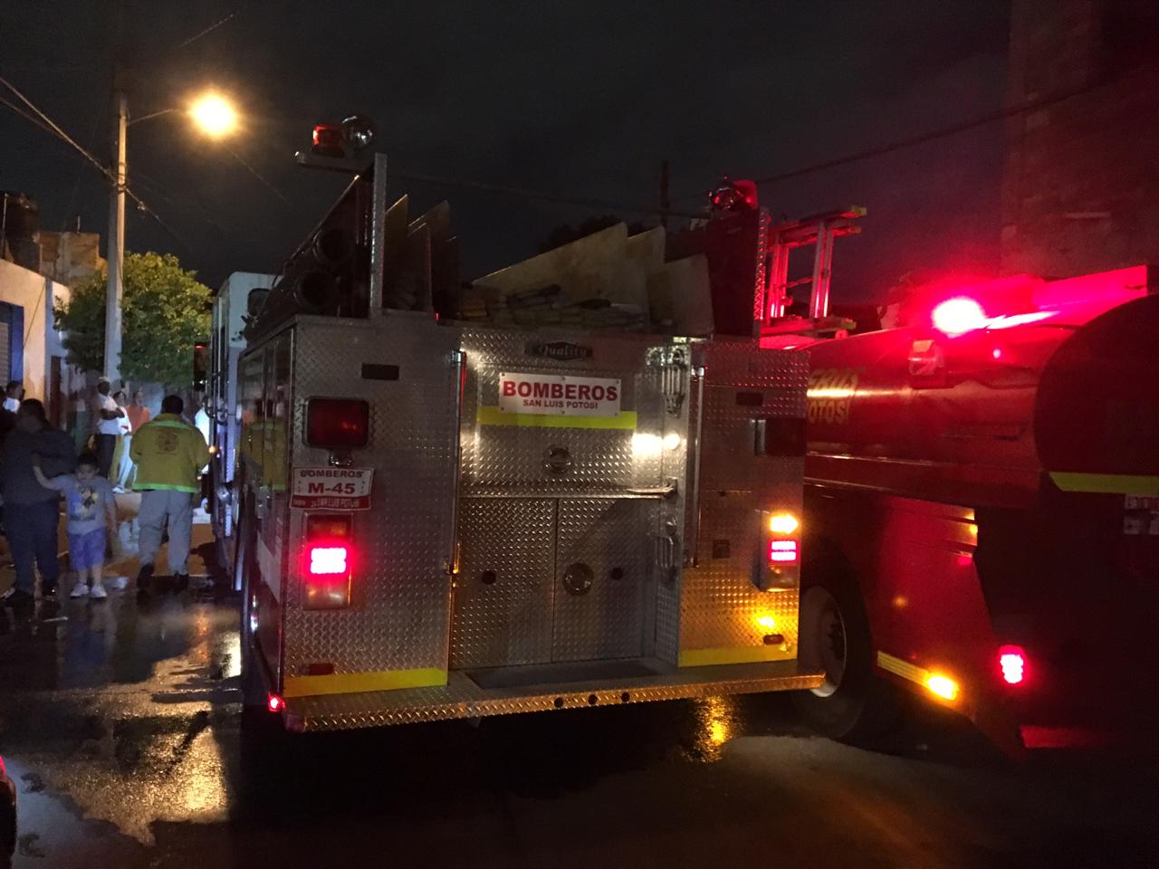 Por fiestas decembrinas, bomberos prevén incremento de 3% de incendios domésticos en SLP