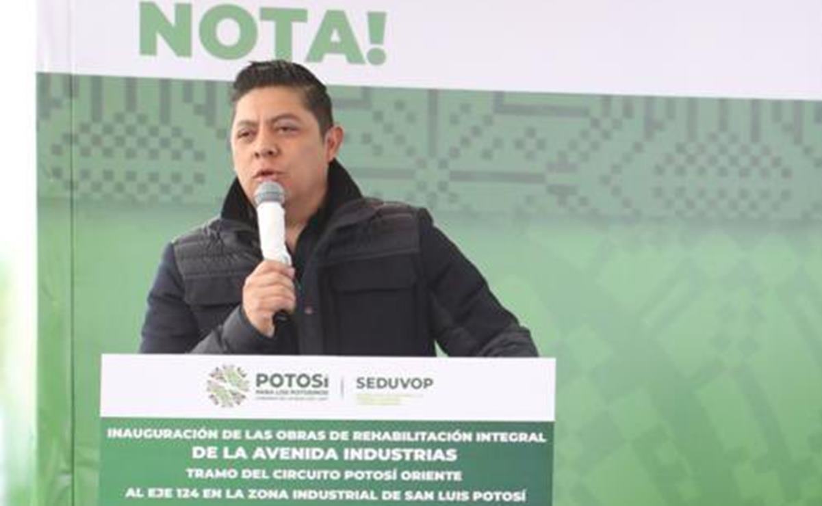 Califica Ricardo Gallardo como “cinismo” que burócratas quieran tener dos seguros médicos. Foto: Especial