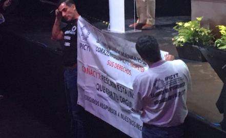 Investigadores del IPICYT se manifiestan en foro