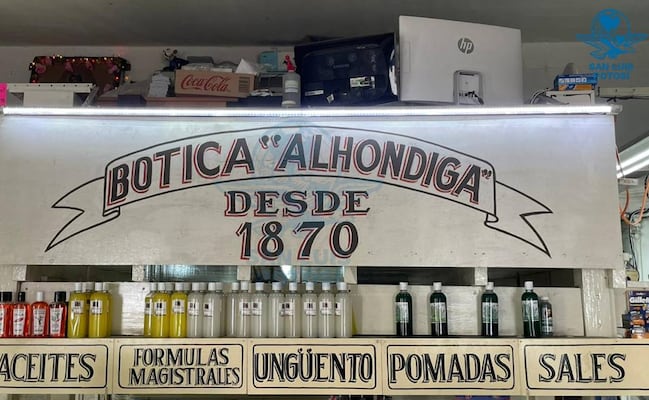 Botica Alhóndiga sobrevive al paso del tiempo y mantiene vivas las fórmulas magistrales
