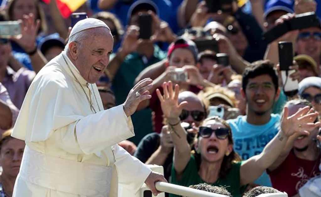 El papa dice que el divorcio se ha convertido "en una moda"