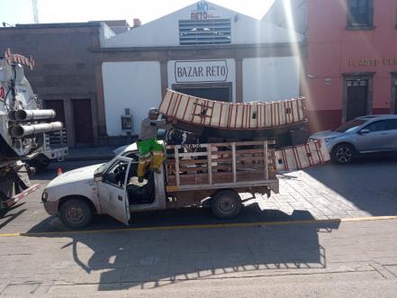 Retiran letras monumentales "navistas" de la Plaza del Milenio en San Luis Potosí