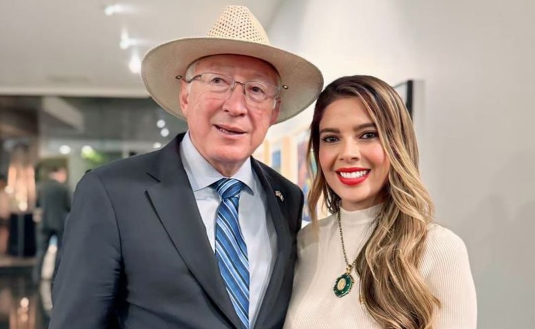 Ken Salazar y Ruth González Silva. Foto: Especial